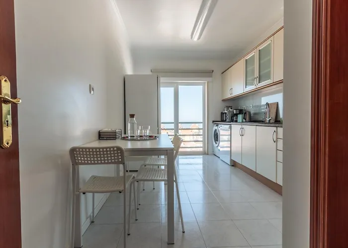 Ericeira Beach Apartment * Ericeira
