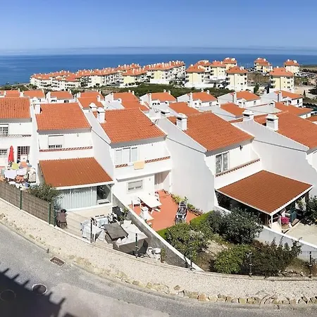 Ericeira Beach Apartment *